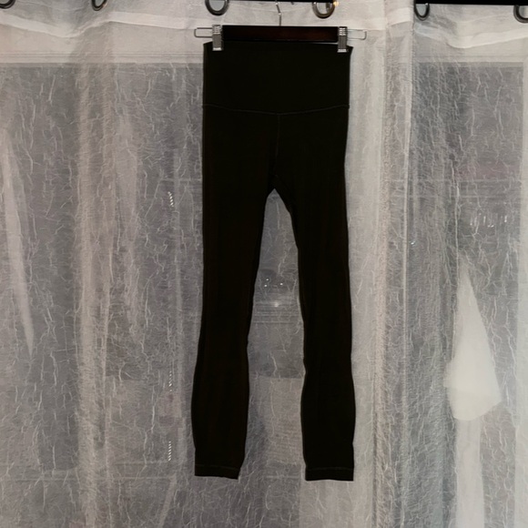 Lululemon Align tights - Picture 2 of 3